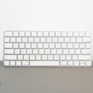 Alternative view of Apple Magic Keyboard 2 – Like New